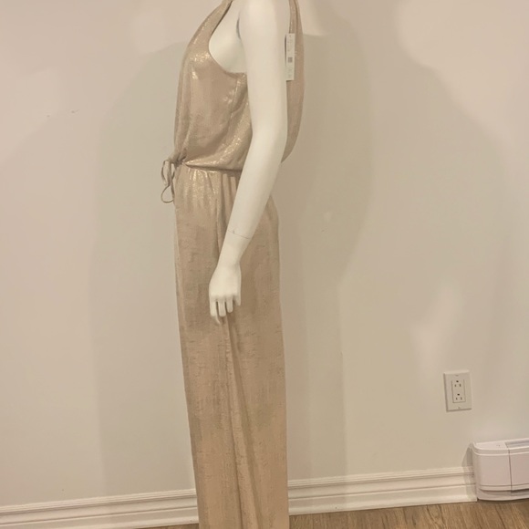 Ladies halter pant suit. New. - Picture 3 of 7